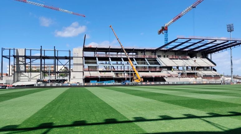 stade-kopa-tribune-fluides-eclairage